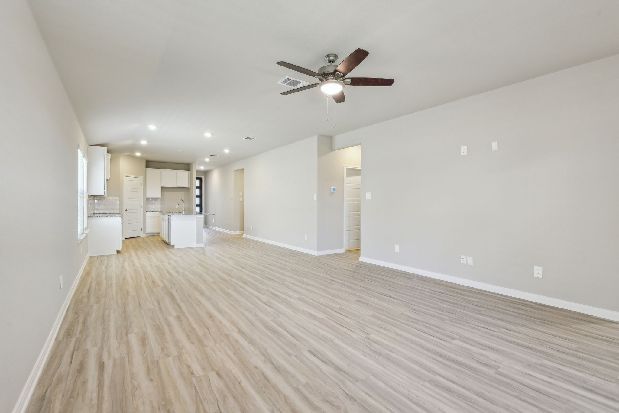  San Antonio- Catalina- 9626 Grand Via Blvd, Converse, TX, 78109-009