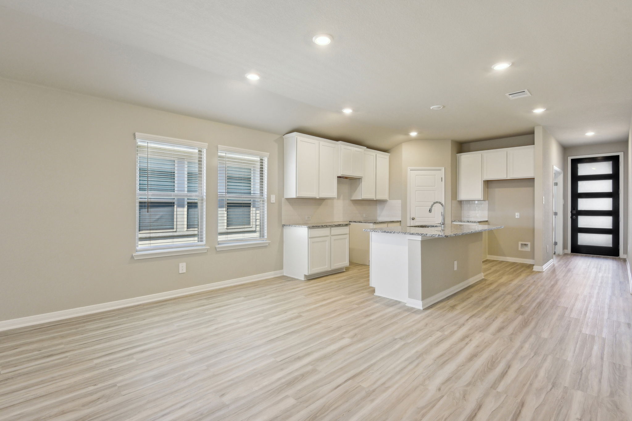 San Antonio- Catalina- 9626 Grand Via Blvd, Converse, TX, 78109-011