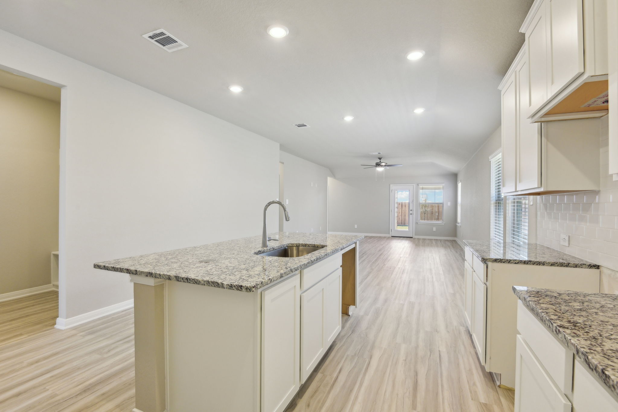  San Antonio- Catalina- 9626 Grand Via Blvd, Converse, TX, 78109-016