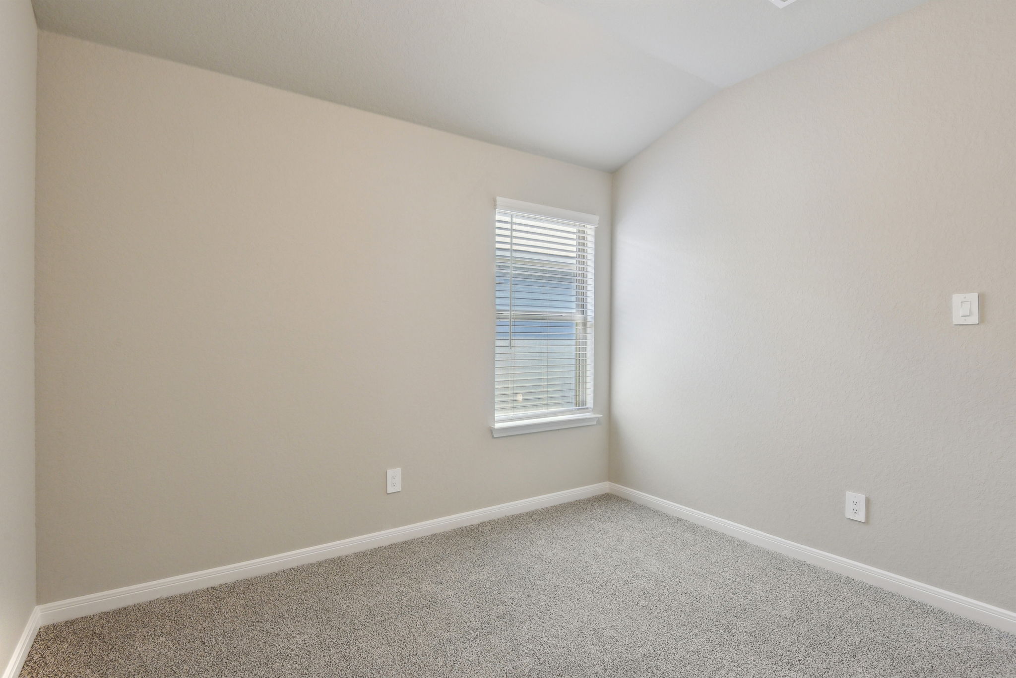  San Antonio- Catalina- 9626 Grand Via Blvd, Converse, TX, 78109-029