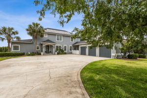 Welcome to 96266 Dowling Drive
