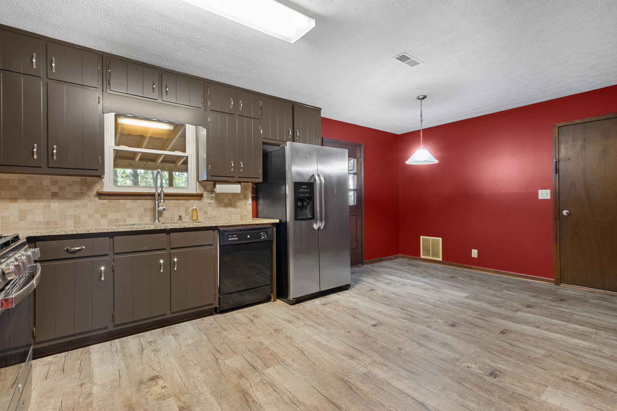 963 Cooper Way, Lawrenceville, GA 30046, USA Photo 9