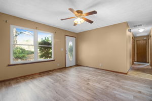 963 Cooper Way, Lawrenceville, GA 30046, USA Photo 6