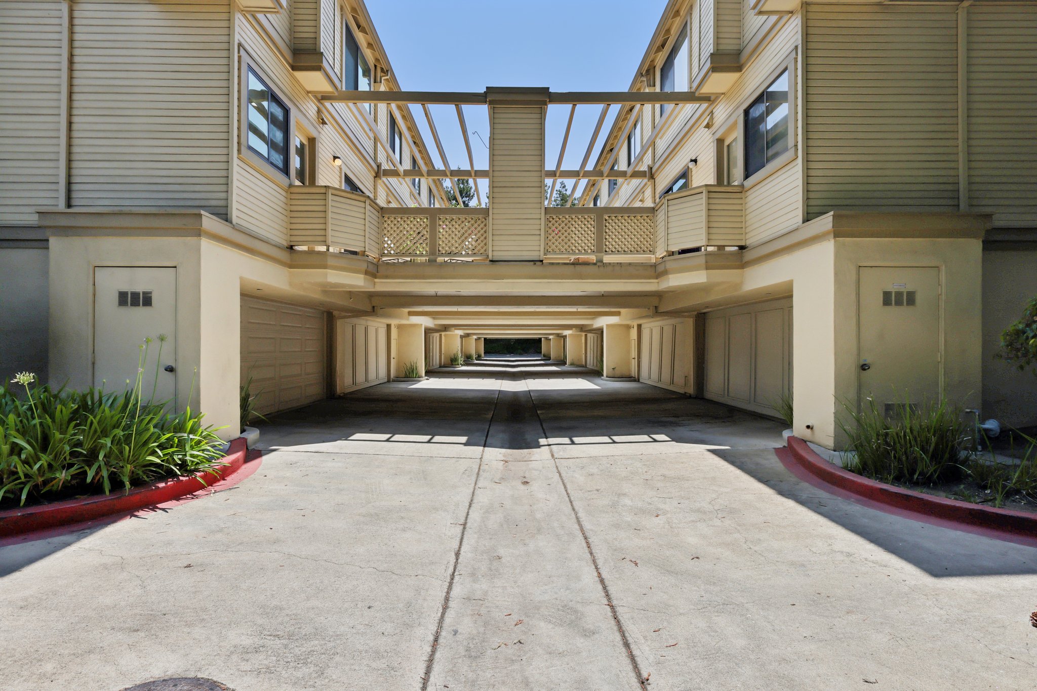 La Mesa Terrace Unit H-2306-031.jpg