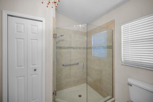 Primary Bathroom1b