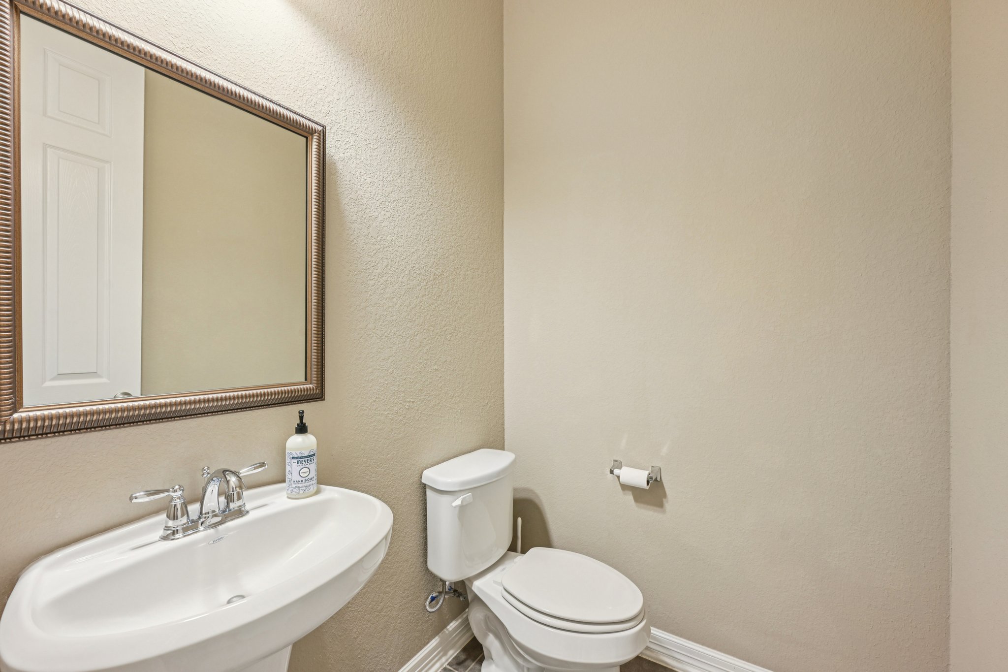 Wildgrove Hollow Dr-S2312-027.jpg