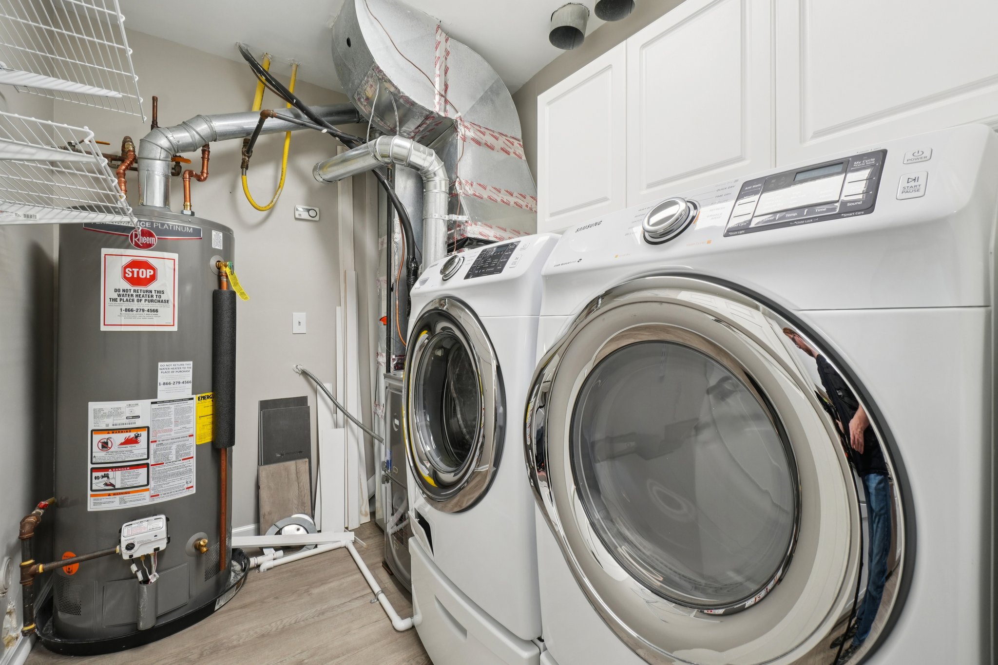 Lakeside Dr 68-S1504-024.jpg