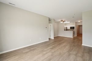 Lakeside Dr 68-S1504-007.jpg