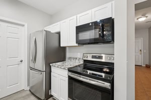 Lakeside Dr 68-S1504-011.jpg