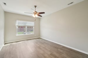 Lakeside Dr 68-S1504-012.jpg