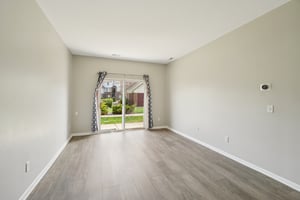 Lakeside Dr 68-S1504-022.jpg