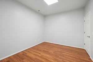 Lakeside Dr 68-S1504-025.jpg