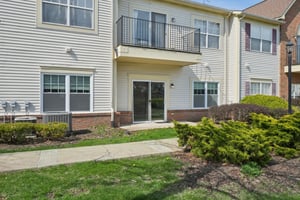 Lakeside Dr 68-S1504-030.jpg