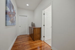  Photo 36