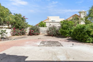  Photo 44