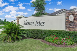 Nicely landscaped community