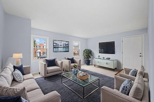 DSC00460 virtually staged.jpeg