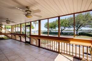 Screened-in Porch