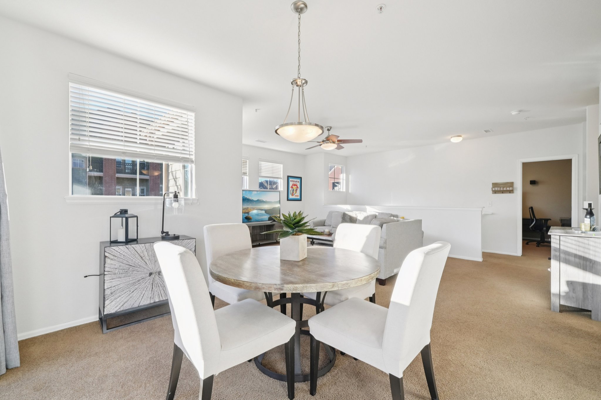 E 5th Ave-S1501-008.jpg