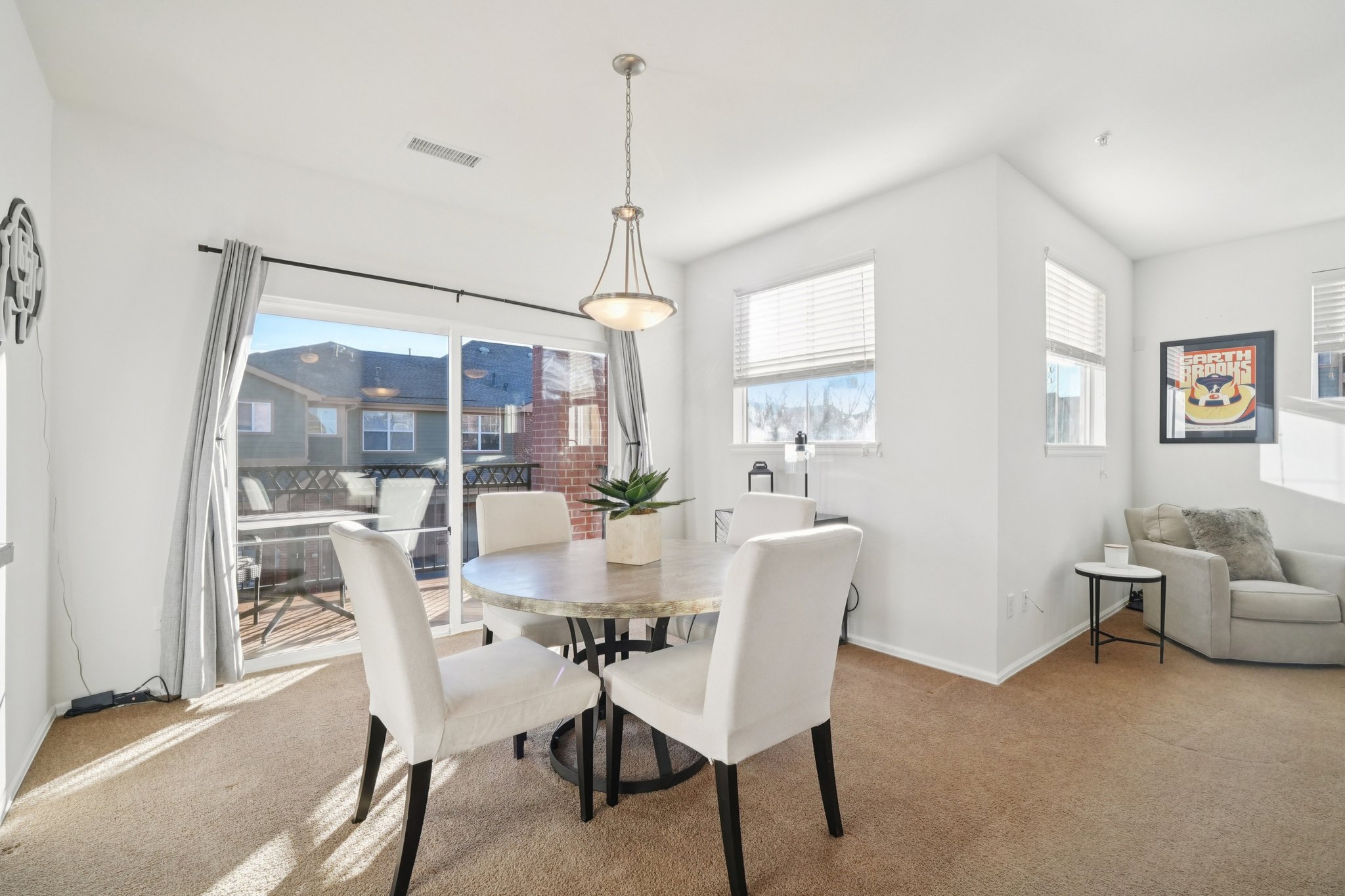 E 5th Ave-S1501-009.jpg