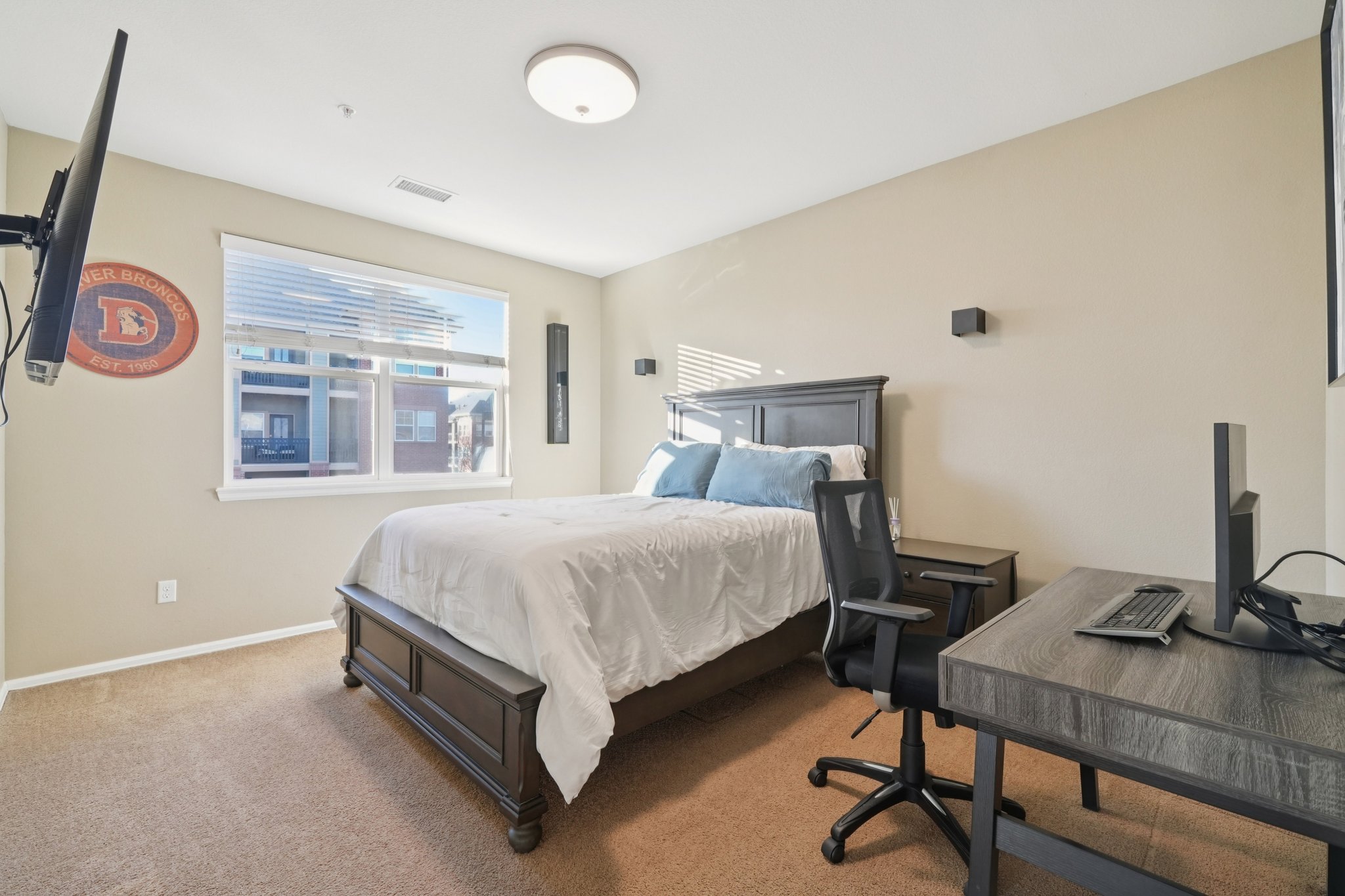 E 5th Ave-S1501-017.jpg