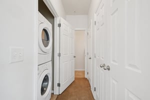 E 5th Ave-S1501-015.jpg