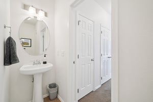 E 5th Ave-S1501-016.jpg