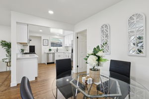 9638 E St-L2201-010