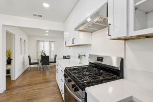 9638 E St-L2201-013
