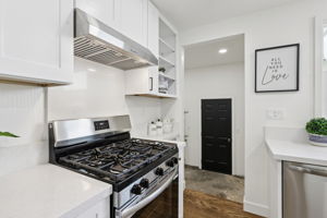 9638 E St-L2201-014