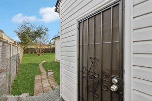 WA-9638 E St-S2201-023r