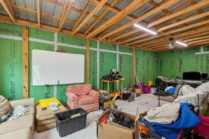  Photo 44