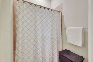  Photo 34
