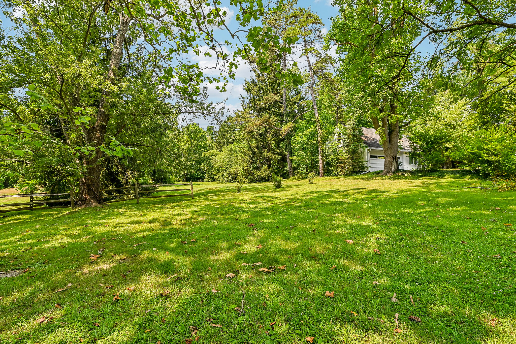 Darrow Rd-S1507-049.jpg