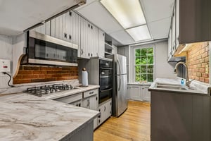 Darrow Rd-S1507-011.jpg