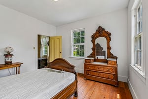 Darrow Rd-S1507-038.jpg