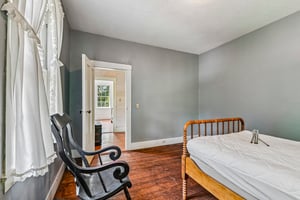 Darrow Rd-S1507-040.jpg