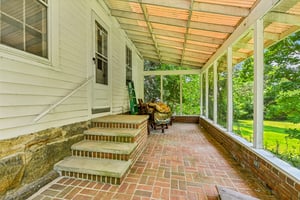 Darrow Rd-S1507-044.jpg