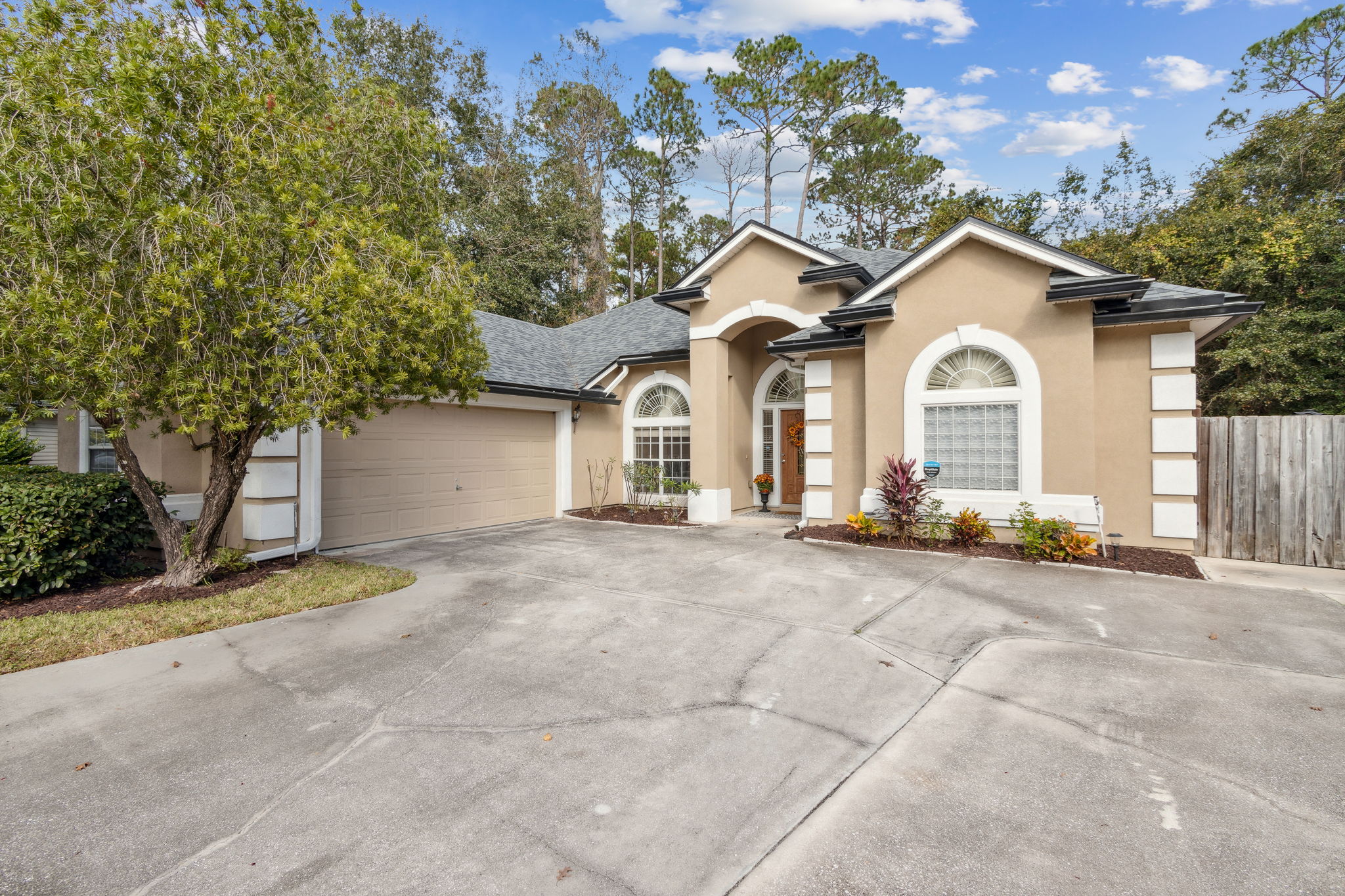 Welcome to 96422 Nassau Lakes Cir