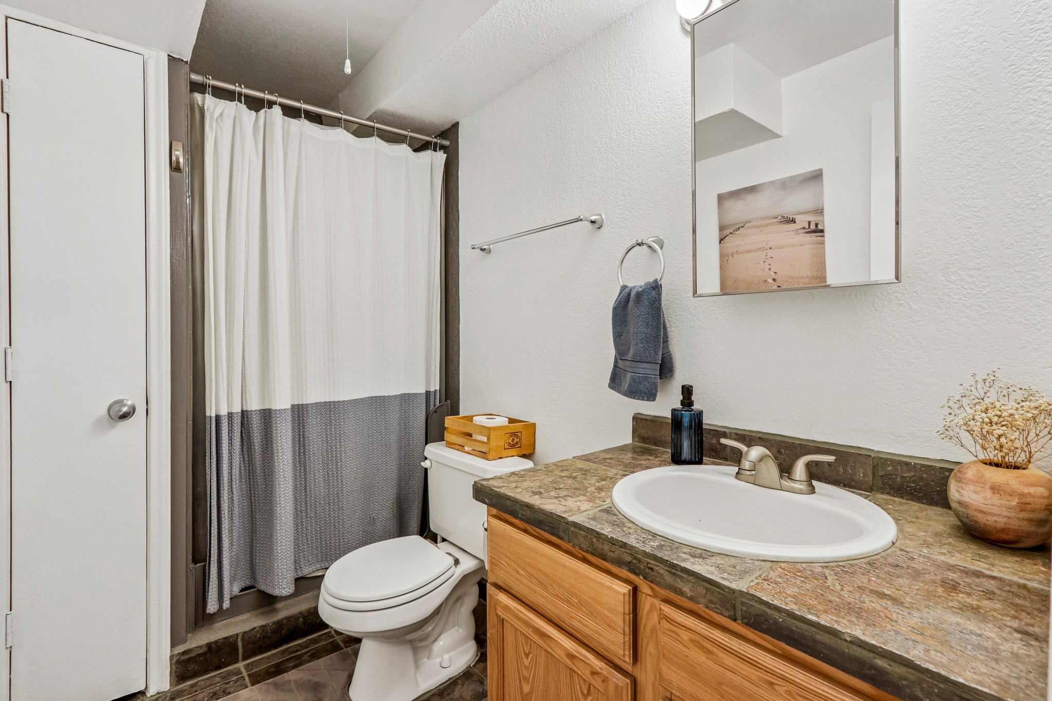 E 113th Ave-S1006-034.jpg