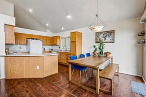 E 113th Ave-S1006-013.jpg