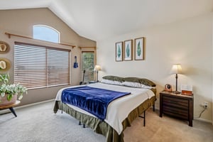 E 113th Ave-S1006-020.jpg