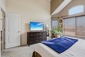 E 113th Ave-S1006-022.jpg