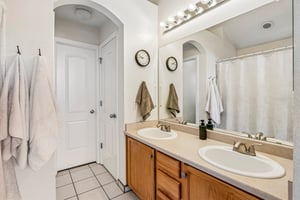 E 113th Ave-S1006-023.jpg