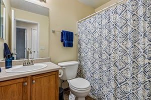 E 113th Ave-S1006-024.jpg