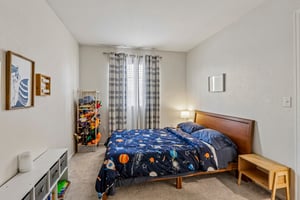 E 113th Ave-S1006-028.jpg