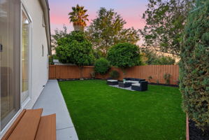 057_F8_TWILIGHTS_965 Collins Ct