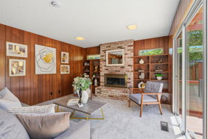 015_F8_965 Helen Dr