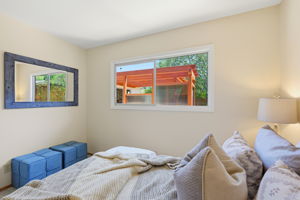 038_F8_965 Helen Dr