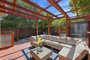 049_F8_965 Helen Dr